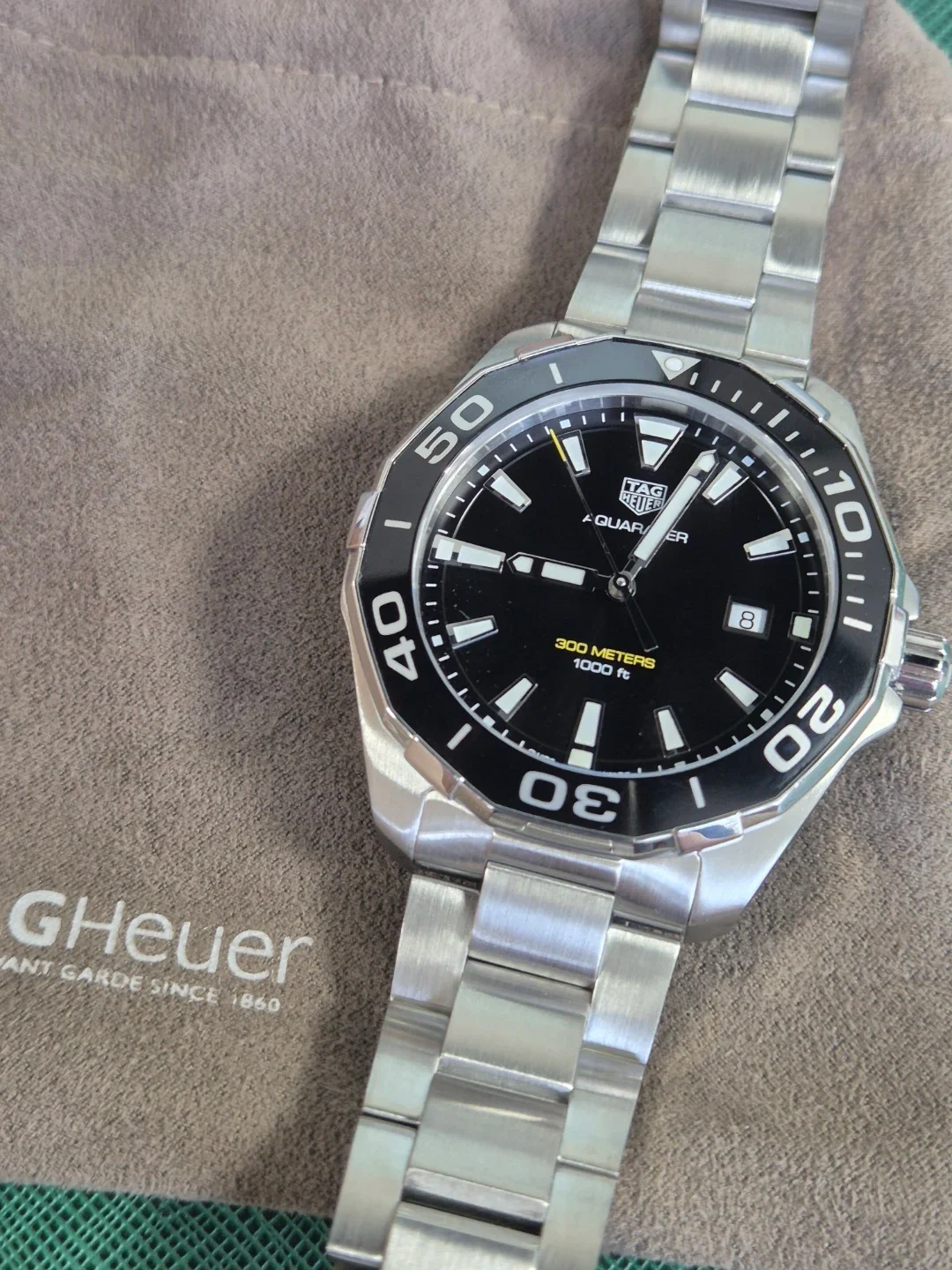 태그호이어 아쿠아레이서 쿼츠 검판 43mm TAG-N17265-1 실물 상세 이미지 2