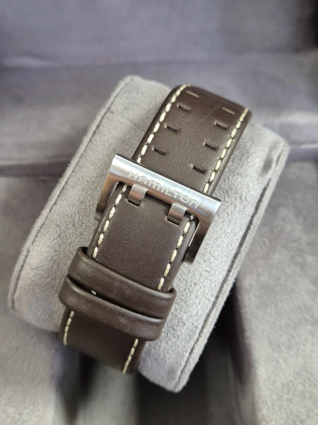해밀턴 카키 파일럿 검판 42mm HAM-N4267-1 실물 상세 이미지 3