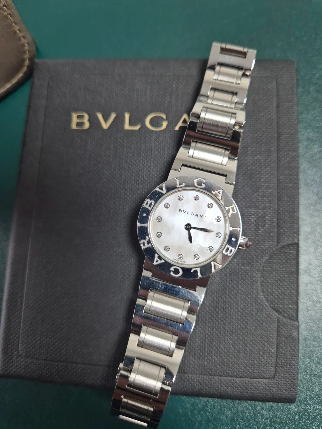 불가리 자개판 다이아 인덱스 26mm BVL-N13265-1 실물 상세 이미지 1