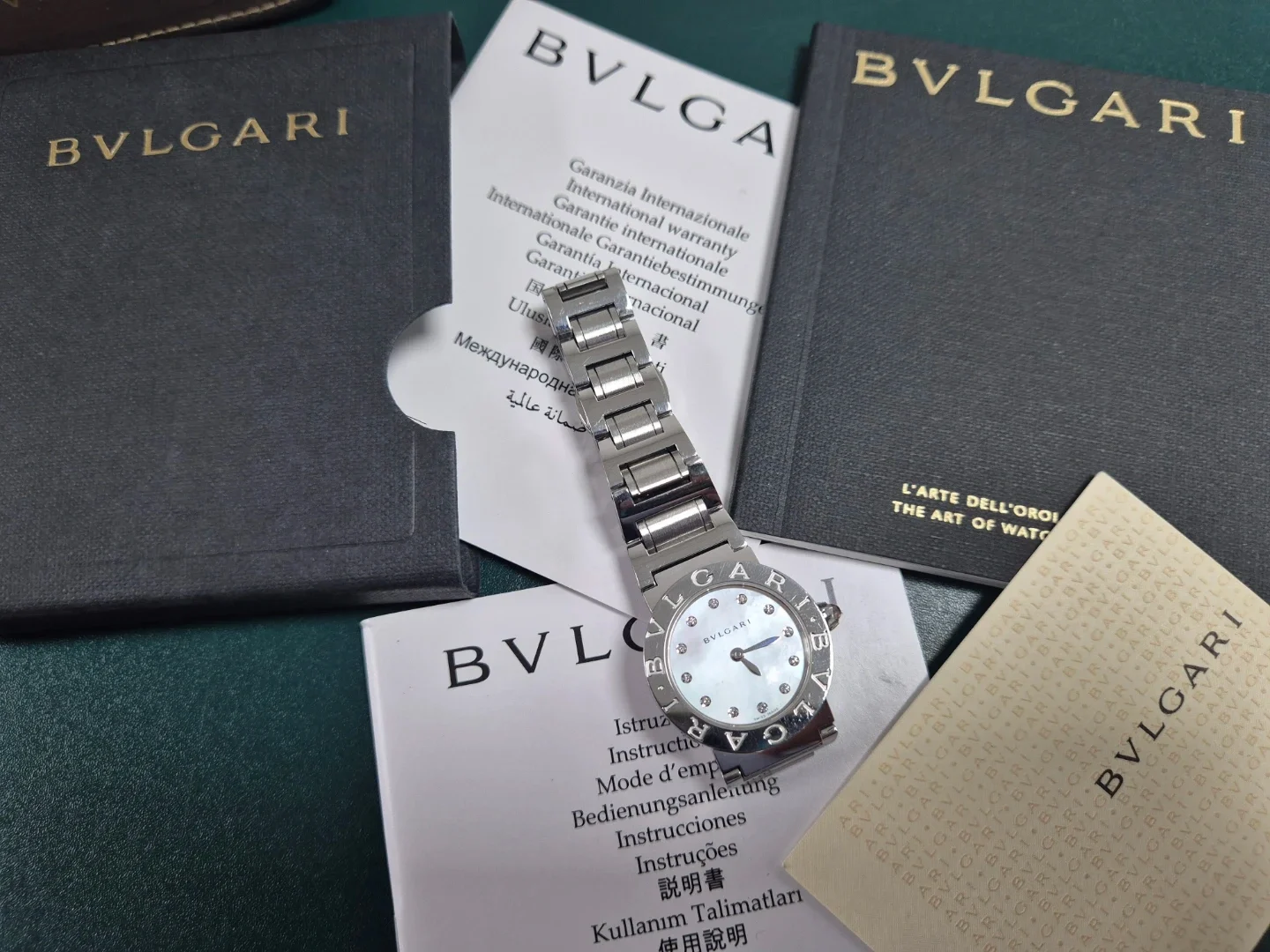 불가리 자개판 다이아 인덱스 26mm BVL-N13265-1 실물 상세 이미지 2