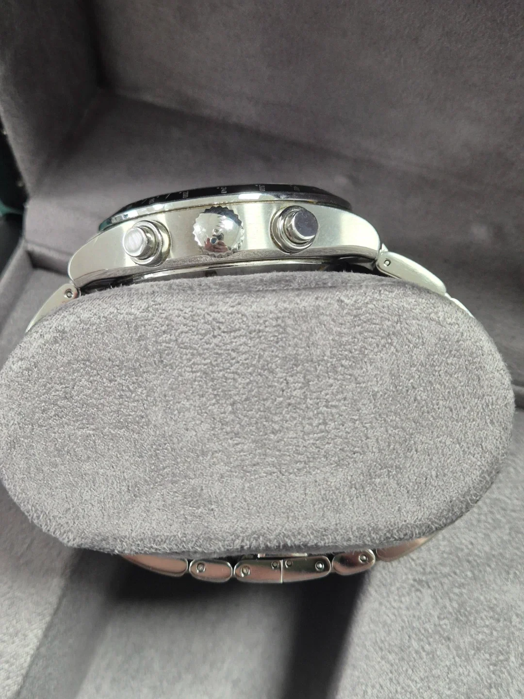 미도 멀티포트 오토매틱 크로노그래프 44mm MID-N16262-1 실물 상세 이미지 3