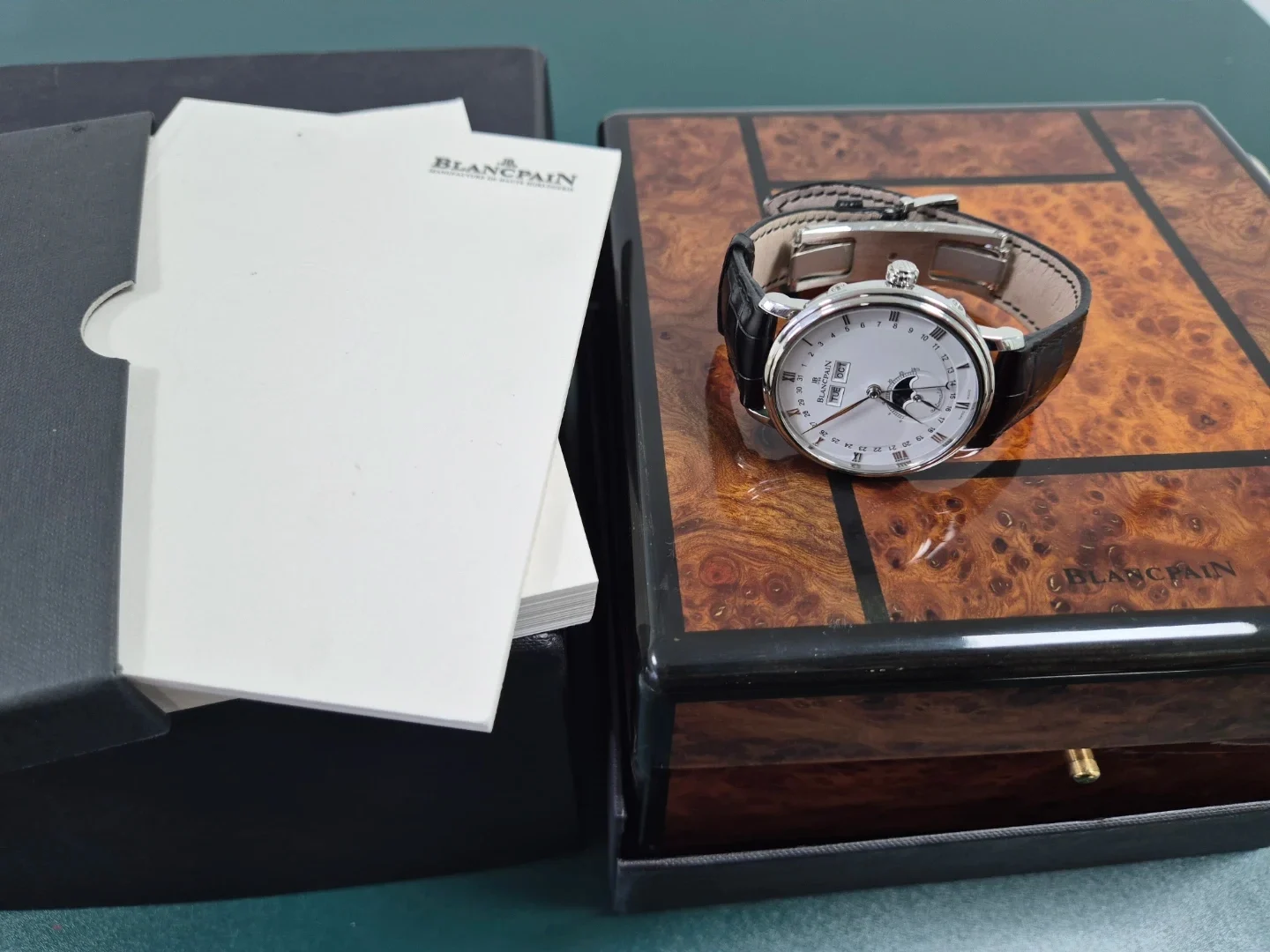 블랑팡 빌레레 38mm 시계 BLP-N8264-1 실물 상세 이미지 2