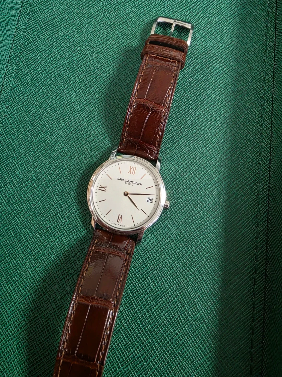 보메 메르시에 클래시마 33mm 쿼츠 BME-N21266-1 실물 상세 이미지 1